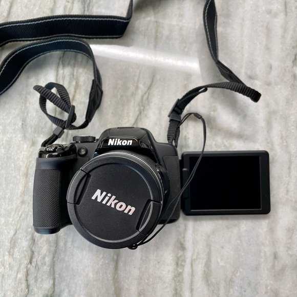 Nikon CoolPix P520 camera - Picture 7 of 9